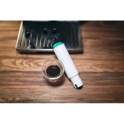 Filtr wody FilterLogic CFL-701B do ekspresu Krups (3szt.) + odkamieniacz 500ml GRATIS - miniatura 3